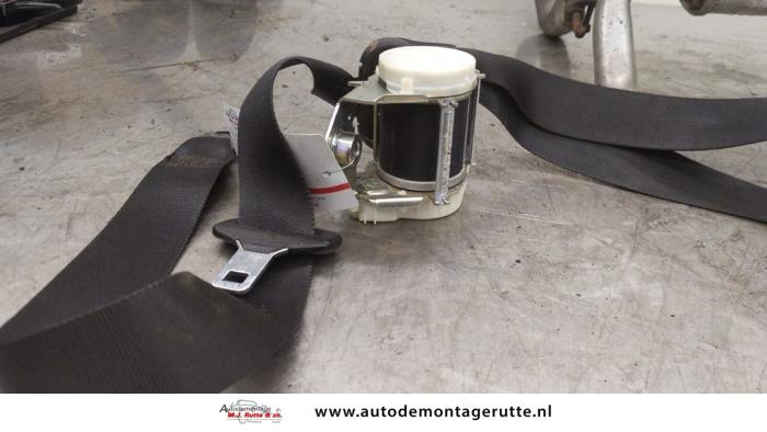 Gebruikte Veiligheidsgordel links-voor Ford Focus O167144