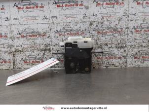 O167170 Gebruikte achterklep slotmechaniek Renault Grand Scenic