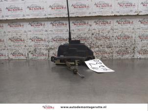 O167174 Gebruikte portierslot mechaniek 4deurs links-voor Peugeot 307