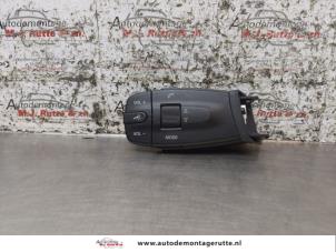 O167183 Gebruikte radiobediening stuur Seat Ibiza