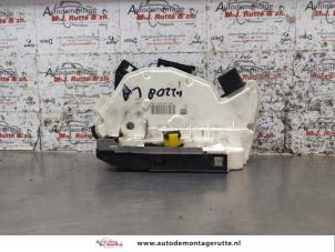 O167196 Gebruikte slotmechaniek portier 4deurs links-achter Seat Ibiza