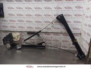 O167220 Gebruikte ruitmechaniek 2deurs links-voor Volkswagen Polo