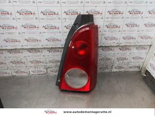 O167329 Gebruikte achterlicht rechts Opel Agila