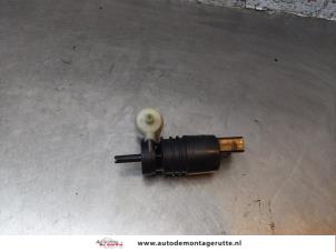 O167371 Gebruikte ruitensproeierpomp voor Opel Corsa