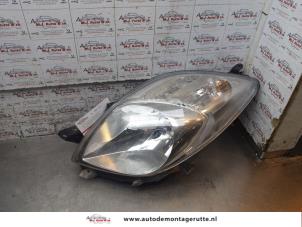O167502 Gebruikte linker koplamp Toyota Yaris