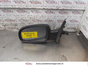 O167511 Gebruikte spiegel buiten links Opel Corsa