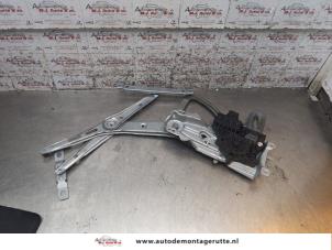 O167517 Gebruikte ruitmechaniek 4deurs rechts-voor Opel Astra