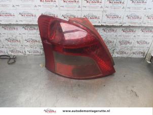 O167537 Gebruikte achterlicht links Toyota Yaris