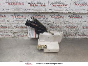 O167543 Gebruikte slotmechaniek portier 4deurs links-achter Suzuki Alto