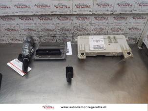 O167660 Gebruikte kontaktslot + computer Ford Focus