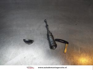 O167661 Gebruikte portierslot cilinder links Renault Megane