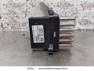 O167680 Gebruikte kachel weerstand Ford Fiesta