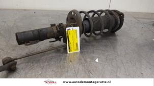 O167717 Gebruikte veerpoot links-voor Skoda Fabia