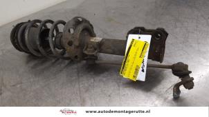 O167706 Gebruikte schokdemperpoot rechts-voor Opel Meriva