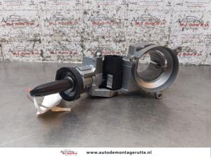 O167723 Gebruikte kontaktslot+sleutel Opel Corsa