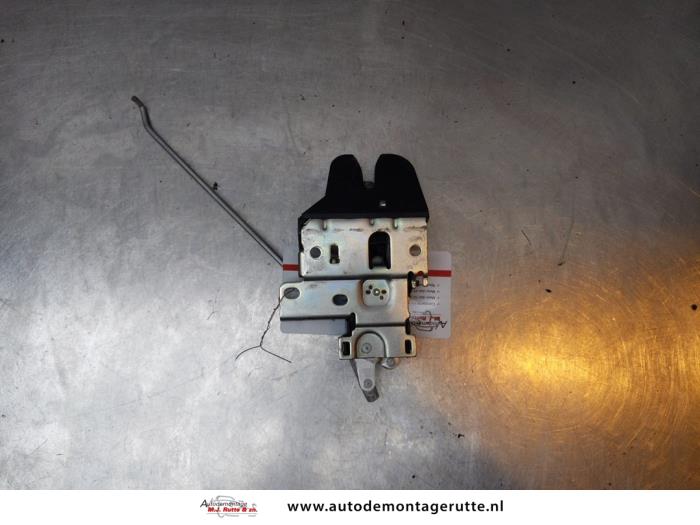 Gebruikte Slotmechaniek Achterklep Mitsubishi Lancer O167718