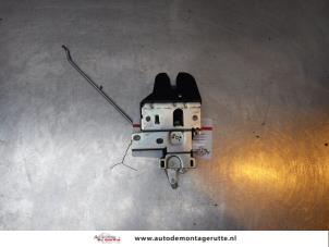 O167718 Gebruikte slotmechaniek achterklep Mitsubishi Lancer