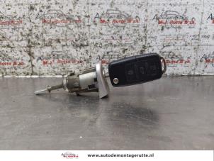 O167791 Gebruikte cilinderslot portier links Volkswagen Polo