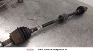 O167810 Gebruikte cardanas rechts-voor (vwa) Opel Corsa