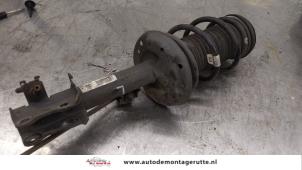 O167816 Gebruikte mac phersonpoot links-voor Opel Corsa