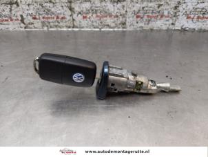 O167891 Gebruikte cilinderslot portier links Volkswagen Golf