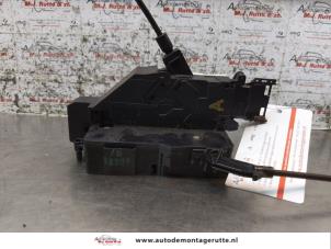 O167951 Gebruikte portierslot mechaniek 4deurs rechts-achter Citroen C3 Picasso