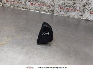 O168043 Gebruikte elektrisch raam schakelaar Ford KA