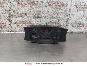 O168046 Gebruikte gevarenlicht schakelaar Ford KA