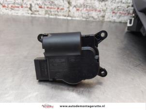 O168213 Gebruikte kachelklep motor Opel Astra