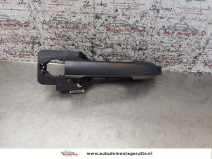 O168498 Gebruikte deurgreep 4deurs links-voor Hyundai I30