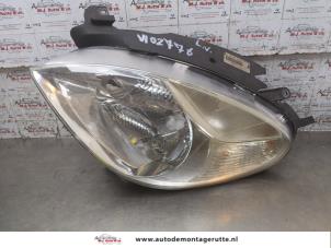 O168524 Gebruikte linker koplamp Citroen Picasso