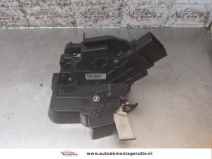 O168565 Gebruikte deurslot mechaniek 4deurs rechts-achter Ford Focus