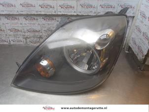 O168573 Gebruikte linker koplamp Ford Fiesta