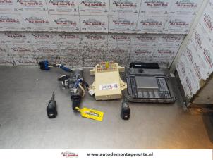 O168634 Gebruikte contactslot + computer Hyundai I30