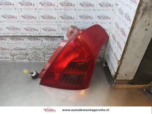 O168655 Gebruikte achterlicht rechts Suzuki Swift
