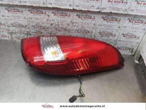 O168725 Gebruikte achterlicht rechts Suzuki Liana