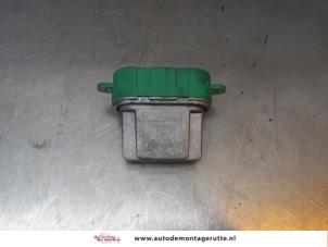 O168775 Gebruikte kachel weerstand Renault Espace