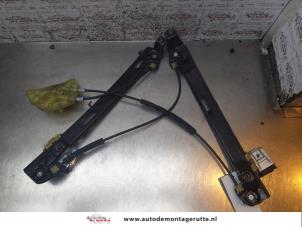 O168821 Gebruikte ruitmechaniek 4deurs links-voor Seat Leon