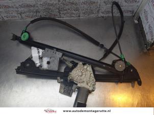 O168824 Gebruikte ruitmechaniek 2deurs links-voor Peugeot 206