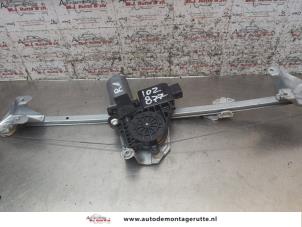 O168881 Gebruikte ruitmechaniek 4deurs rechts-achter Opel Zafira