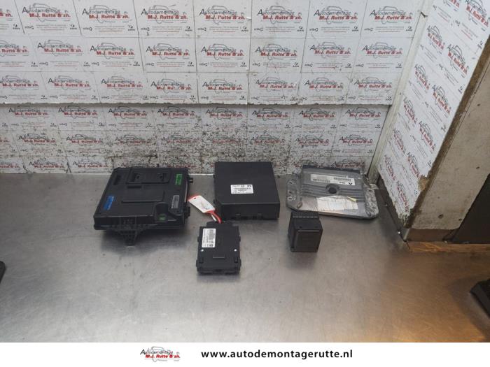 Gebruikte Kontaktslot + computer Renault Scenic O168898