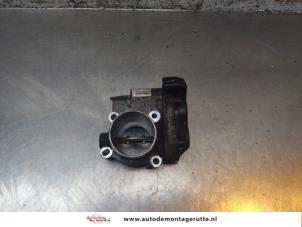 O168953 Gebruikte gasklephuis Nissan Primastar