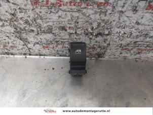 O168967 Gebruikte ruit schakelaar elektrisch Seat Leon