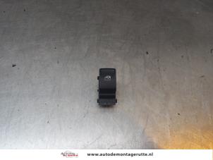 O168983 Gebruikte ruit schakelaar elektrisch Seat Leon