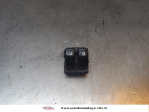 O168997 Gebruikte schakelblok ruiten Chevrolet Aveo
