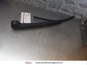 O169021 Gebruikte ruitenwisserarm achter Seat Leon