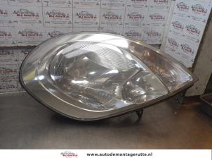 O169031 Gebruikte koplamp links Nissan Primastar