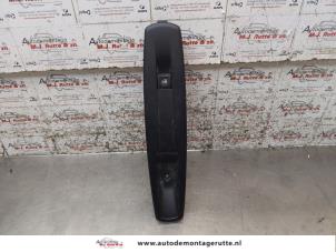 O169058 Gebruikte elektrisch raam schakelaar Renault Scenic