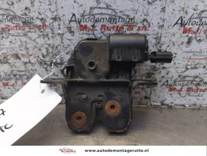 O169069 Gebruikte achterklep slotmechaniek Renault Scenic