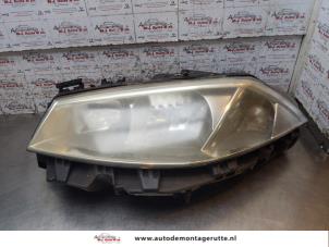 O169189 Gebruikte linker koplamp Renault Megane
